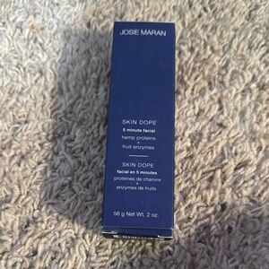 JOSIE MARAN Skin Dope Facial in Navy Blue